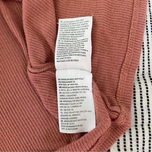 American Eagle Soft & Sexy Rib Dusty Pink Fitted Mock Neck Shirt size XS Tagless - Picture 11 of 11